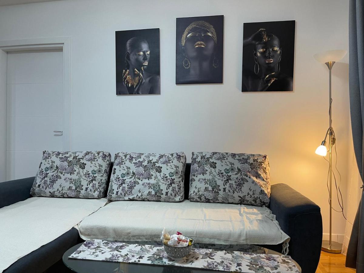 Apartman Mdb 苏博蒂察 外观 照片